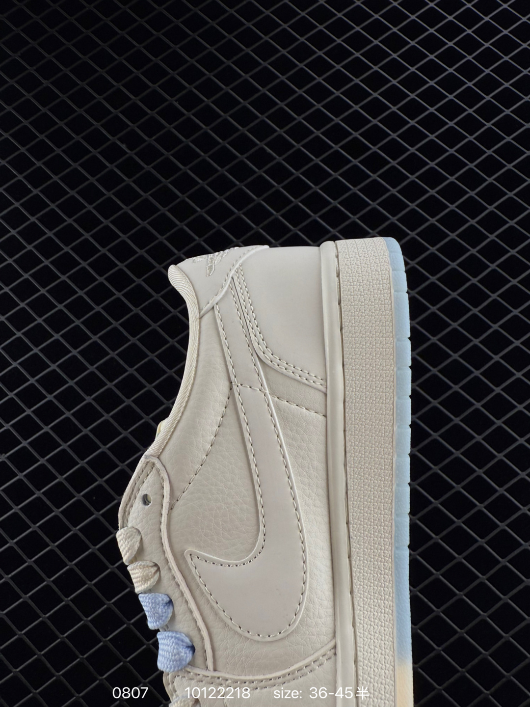 Travis Scott x Air Jordan 1 ” Reverse Mocha “